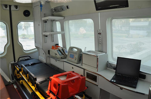全州县救护车内部